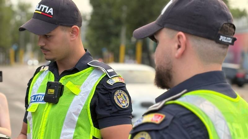 Acțiuni ale polițiștilor în sudul litoralului: au fost legitimate 312 persoane și verificate 138 de vehicule