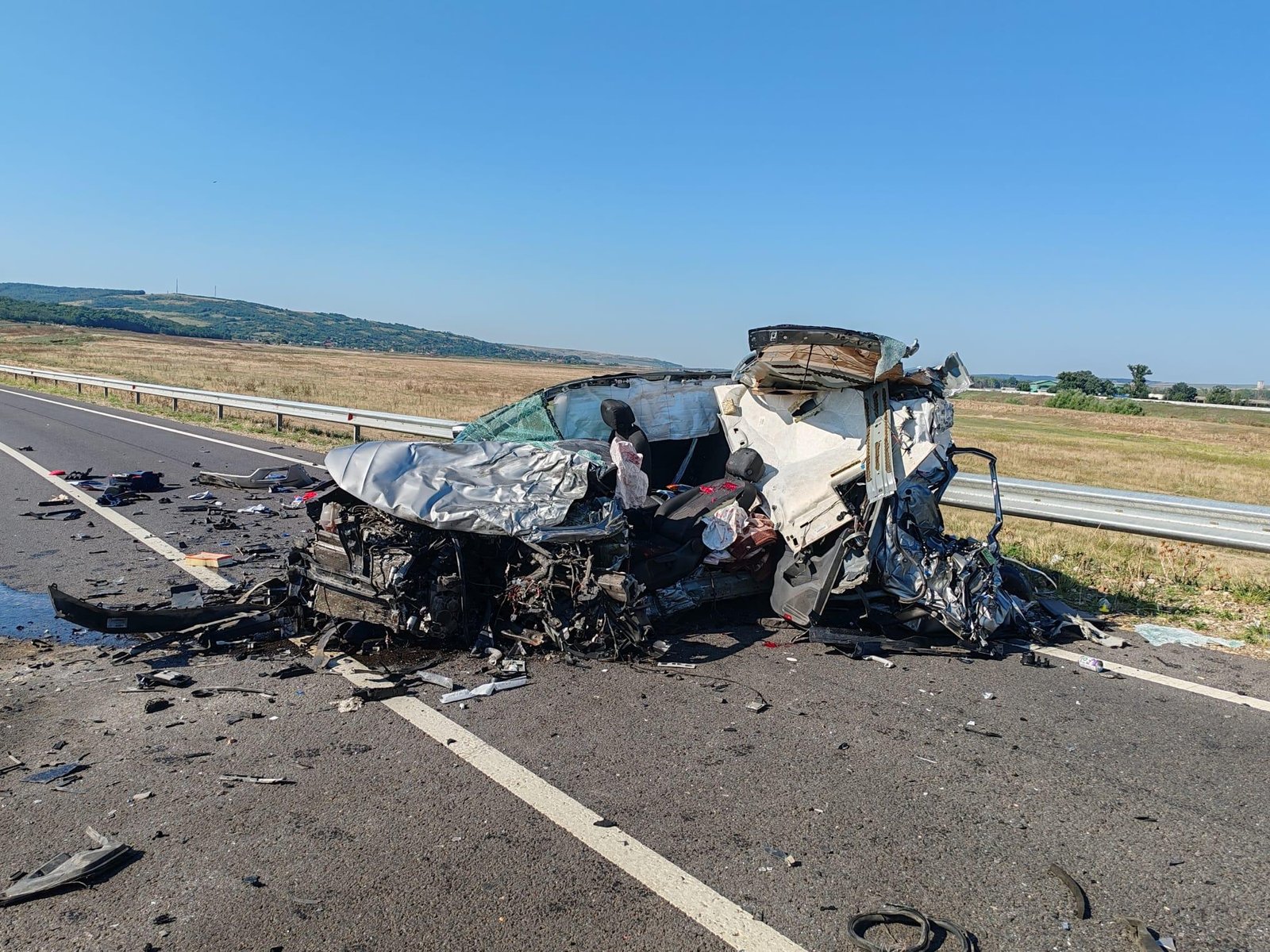 Un bărbat din județul Constanța a murit strivit sub un TIR. Avea brăţară de monitorizare