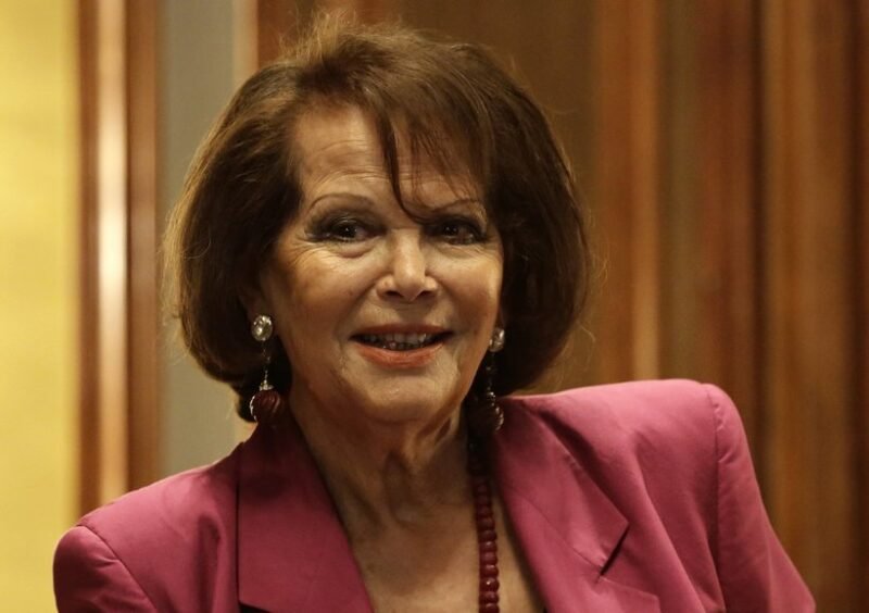 S-a stins din viață Claudia Cardinale, actriţă emblematică a cinematografiei italiene şi europene