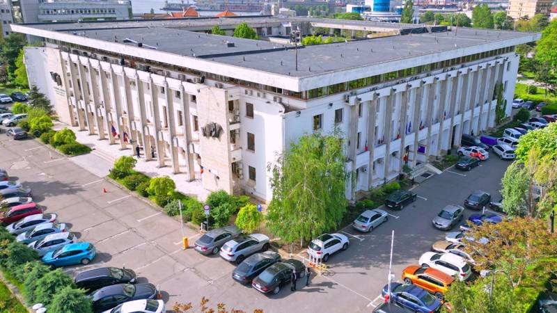 Primăria Constanța investește 2,8 milioane lei în dotarea școlilor și grădinițelor
