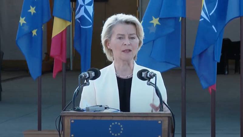 Ursula von der Leyen, la Mihail Kogălniceanu: „România a demonstrat reziliență impresionantă în democrația sa. Ați combătut încercări de dezinformare cu succes, încercări de manipulare”