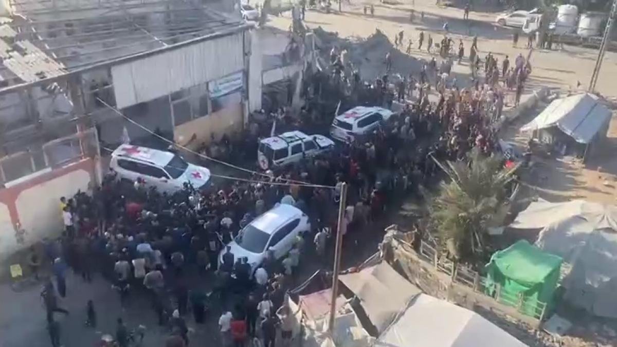 Hamas returnează cadavrele mai multor ostatici israelieni. Trump: „Dacă Hamas nu se dezarmează, îi vom dezarma noi”