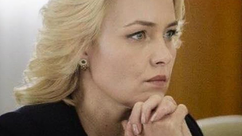 Sora fostului ministru de Interne Carmen Dan, reținută. Este vizată într-un dosar de înșelăciune cu un prejudiciu de 1,3 milioane de euro