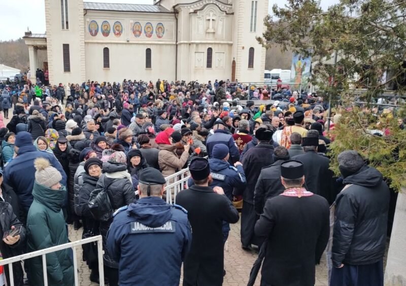 Ceremonial religios la Mănăstirea „Peştera Sf. Apostol Andrei”. Peste 220 de jandarmi vor asigura măsurile de ordine