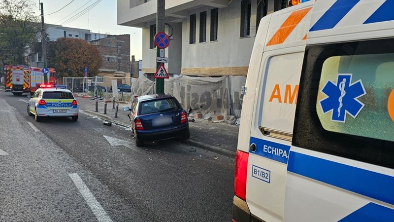 CONSTANȚA. Un polițist băut a provocat un accident și a fugit de la fața locului: două femei au fost rănite