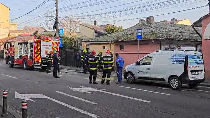 CONSTANȚA. Incendiu la un contor de gaz, pe strada Mircea cel Bătrân