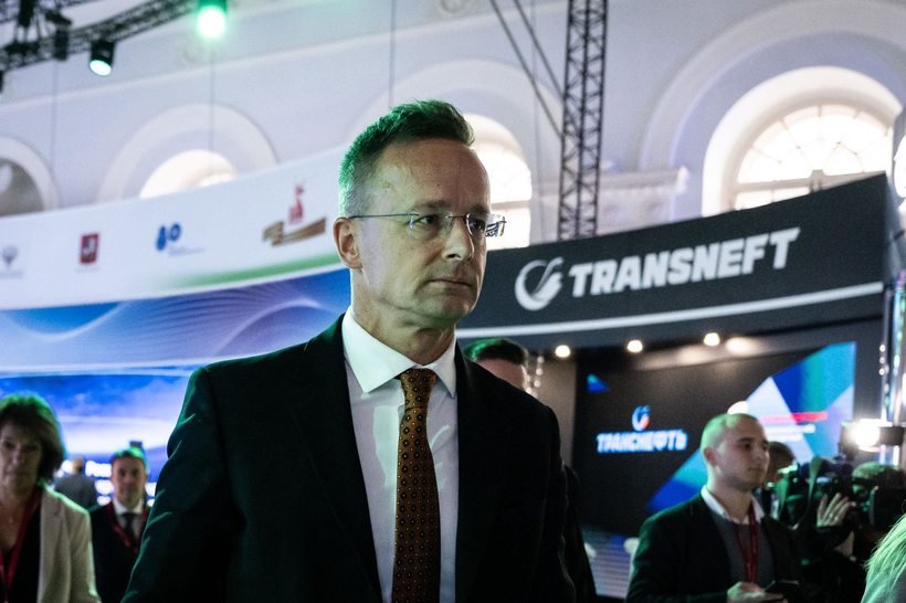 SUA au acordat Ungariei derogare de la sancţiunile privind petrolul şi gazele ruseşti. Ministrul de Externe ungar: Suntem recunoscători