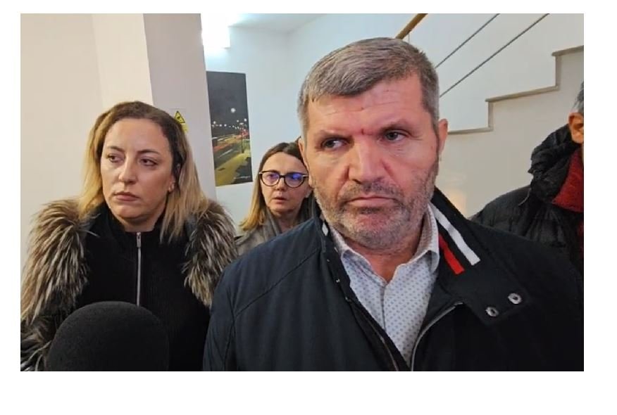 Protestul spontan la CT BUS Constanța continuă. Directorul Fănel Popa refuză să-și dea demisia