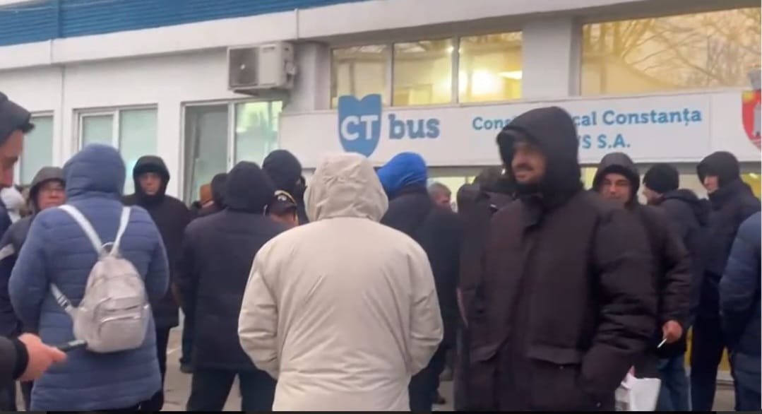 Constănțeni, autobuzele nu circulă nici mâine dimineață! Protestul CT BUS continuă