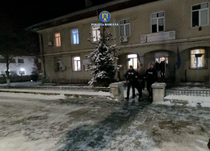 Scandal la Medigidia. Un tânăr de 17 ani a înjunghiat un bărbat, mai multe persoane au fost reținute