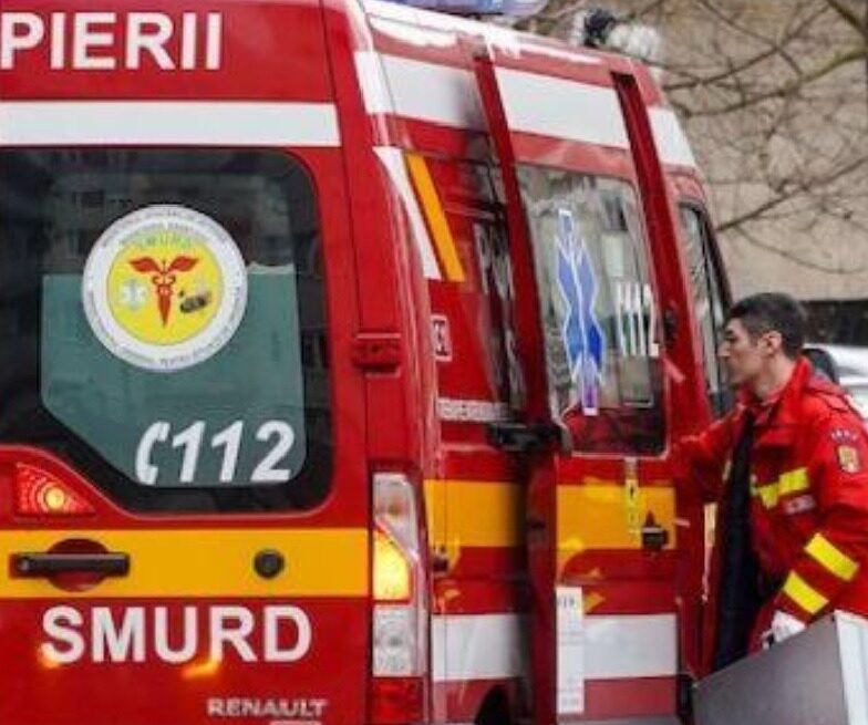 Tragedie în Albești. Un pieton a murit, după ce a fost lovit de o mașină