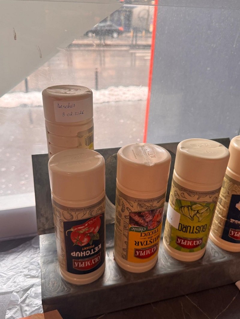 FOTO Carne expirată, insecte și mizerie: ANPC a aplicat amenzi de peste 1,5 milioane de le