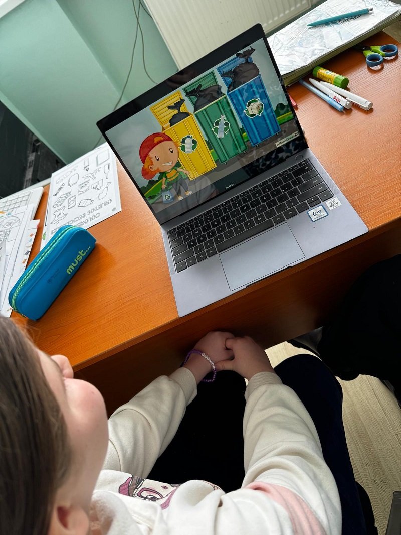 Activități dedicate reciclării și apei, pentru elevii CES, la Liceul Tehnologic Crucea