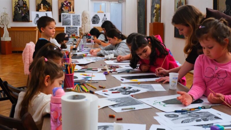 FOTO Experiență educativă și artistică pentru cei mici la Muzeul de Artă Constanța