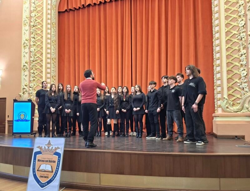 Colegiul Național „Mircea cel Bătrân” marchează 130 de ani de excelență