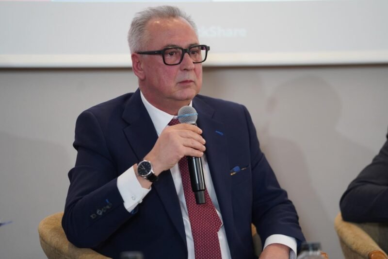 Șeful Autorității Vamale Române, sub control judiciar într-un dosar de fals și uz de fals