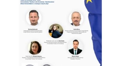 Poster for UniPE European Parliament student dialogue event, showing circular headshots of panelists, EU flag on the right, and logos at the bottom; Romanian text mentions a debate on dezbatere-informare și inteligența artificială.