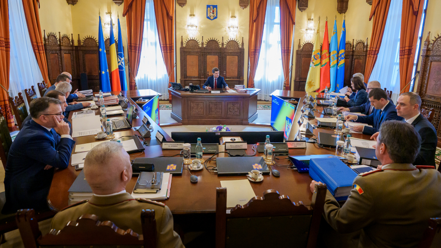Nicuşor Dan a convocat luni şedinţa CSAT.  Pe agendă: forţele Armatei Române ce vor participa la misiuni şi operaţii în afara ţării