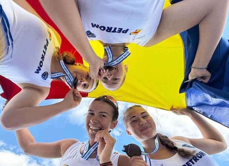 România a făcut spectacol pe apă: opt medalii și patru titluri balcanice într-o zi de poveste