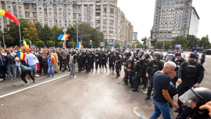 Vicepreședintele Camerei Deputaților, Adrian Cozma, după violențele din Piața Victoriei: „Protestul fermierilor a fost confiscat de extremiști”