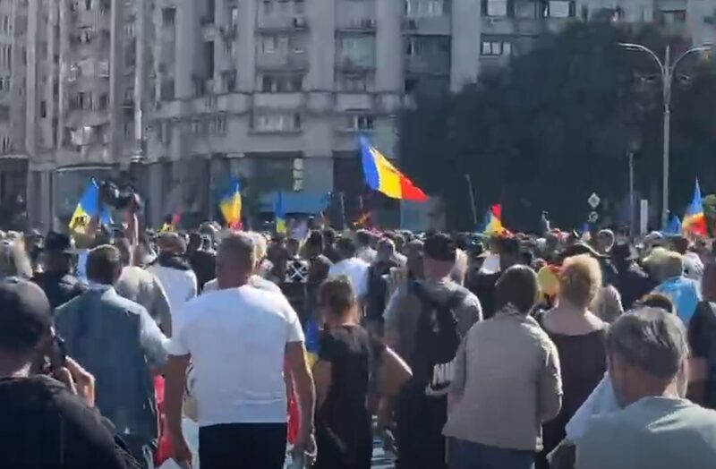 Zece persoane, propuse pentru arestare preventivă după violențele de la protestul din Piața Victoriei